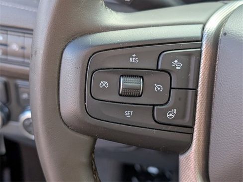 Certified 2023 GMC Yukon Denali image 32