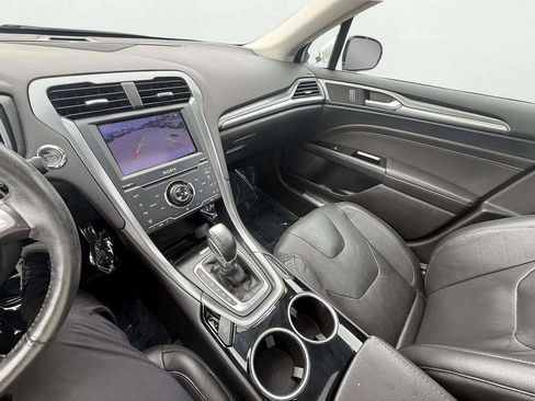 Used 2013 Ford Fusion Titanium FWD image 19
