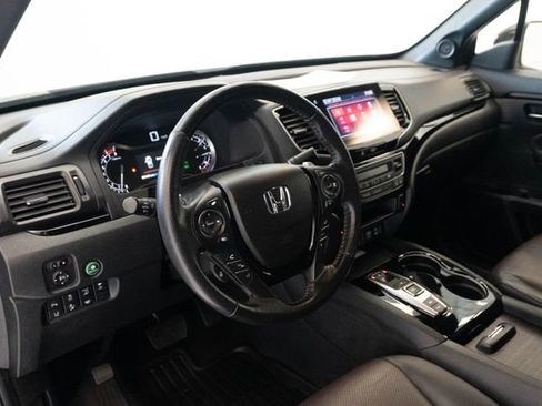 Used 2023 Honda Ridgeline Black Edition image 3