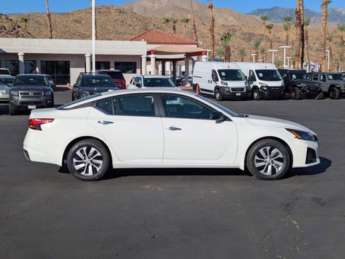 New 2025 Nissan Altima 2.5 S image 5