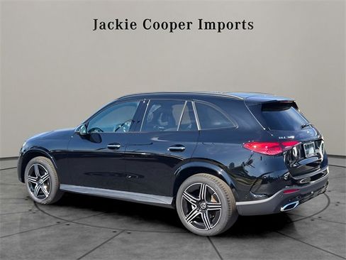 New 2025 Mercedes-Benz GLC 300 4MATIC image 3