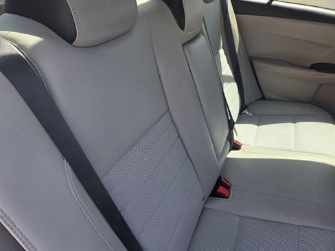 Used 2017 Toyota Camry SE w/ Moonroof Package FWD image 12