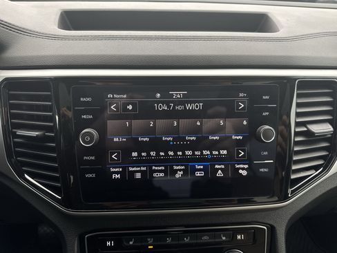 Certified 2023 Volkswagen Atlas Cross Sport SEL image 13