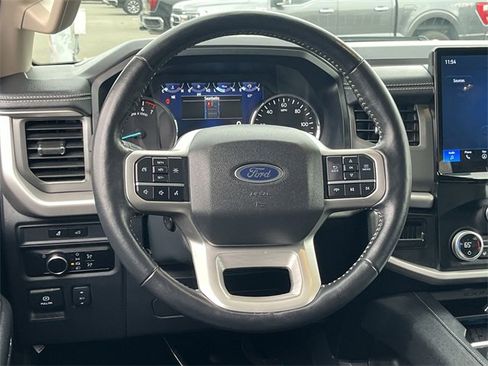 Used 2024 Ford Expedition XLT image 29