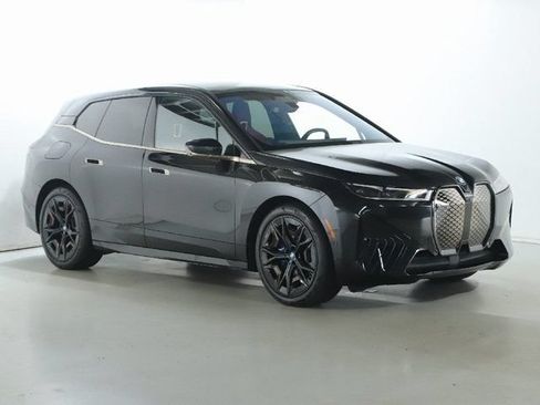 Used 2023 BMW iX M60 w/ Executive Package AWD/4WD image 10