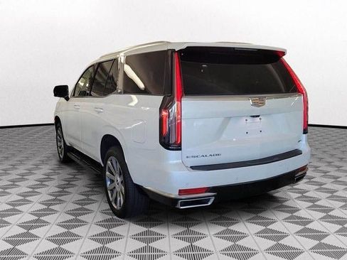 Certified 2024 Cadillac Escalade Premium Luxury Platinum image 4