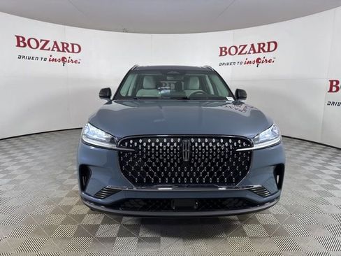 New 2025 Lincoln Aviator Premiere image 2