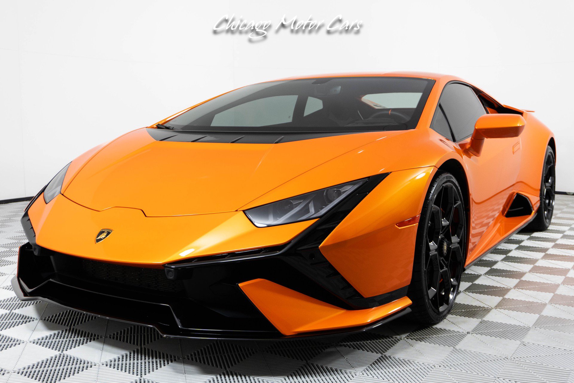 Used 2023 Lamborghini Huracan Tecnica RWD image 5