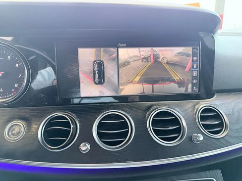 Used 2019 Mercedes-Benz E 300 4MATIC w/ Driver Assistance Package image 21