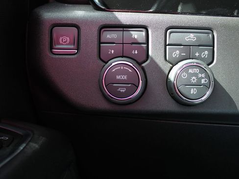 Used 2022 Chevrolet Silverado 1500 RST w/ All Star Edition Plus image 13