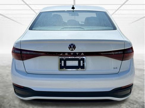 New 2026 Volkswagen Jetta SE FWD image 6
