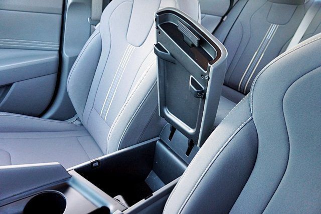 Certified 2026 Hyundai Elantra Sport FWD image 43