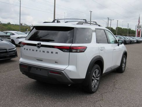 New 2026 Nissan Pathfinder SL FWD image 3
