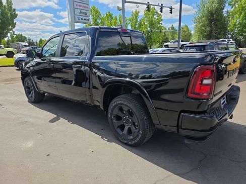 Used 2026 RAM 1500 Big Horn AWD/4WD image 3