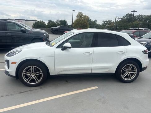 Used 2019 Porsche Macan AWD/4WD image 2