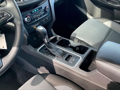 Used 2017 Ford Escape SE w/ Equipment Group 201A FWD image 16