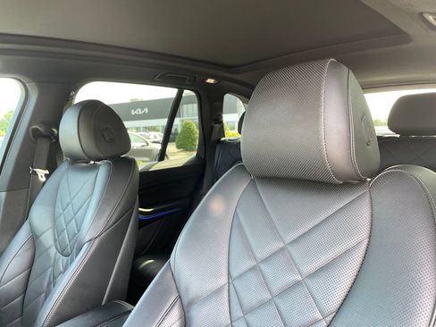 Used 2023 BMW X5 xDrive40i w/ Premium Package AWD/4WD image 24