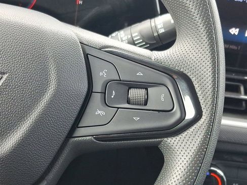 Used 2025 Chevrolet TrailBlazer LT AWD/4WD image 24