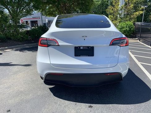 Used 2023 Tesla Model Y Long Range AWD/4WD image 7