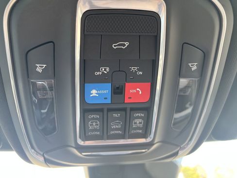 New 2026 Jeep Grand Cherokee Limited image 13