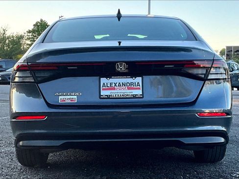Used 2023 Honda Accord EX image 4