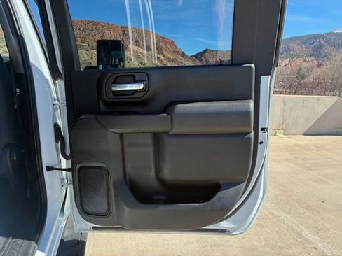 Used 2022 Chevrolet Silverado 2500 LT w/ Fleet Comfort Package image 16