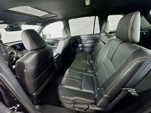 Used 2025 Honda Passport TrailSport image 22