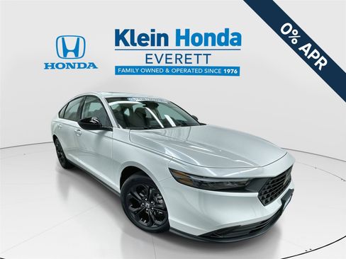New 2025 Honda Accord SE image 1