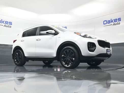 Used 2018 Kia Sportage EX w/ EX Sport Appearance Package image 39