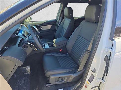 New 2026 Land Rover Discovery Sport Landmark image 15