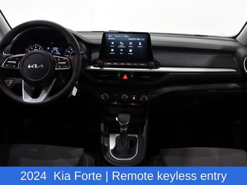 Used 2024 Kia Forte LXS w/ LXS Technology Package FWD image 9