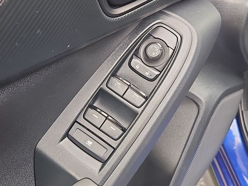 Certified 2024 Subaru Crosstrek 2.0i Premium AWD/4WD image 18