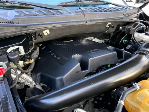 Certified 2020 Ford F150 Lariat AWD/4WD image 32