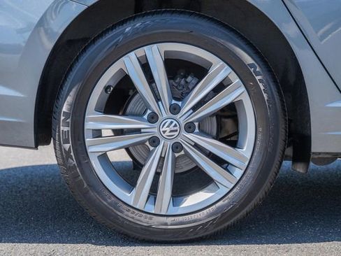 Used 2019 Volkswagen Jetta R-Line w/ R-Line Cold Weather Package FWD image 17
