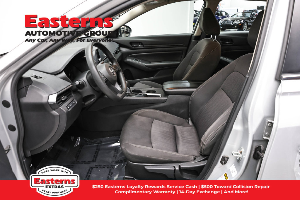 Used 2023 Nissan Altima 2.5 S FWD image 14
