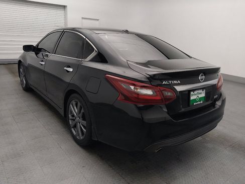 Used 2018 Nissan Altima 2.5 SR w/ SR Special Edition FWD image 5
