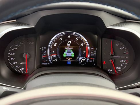 Used 2018 Chevrolet Corvette Grand Sport RWD image 37