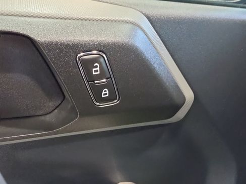 Used 2023 Ford Bronco Black Diamond AWD/4WD image 18