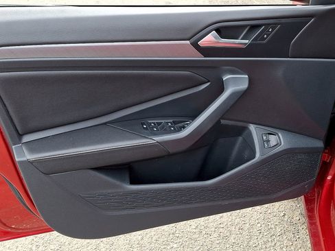 Certified 2023 Volkswagen Jetta SE FWD image 11