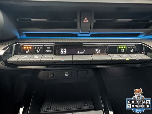 Used 2024 Toyota Prius Limited image 13