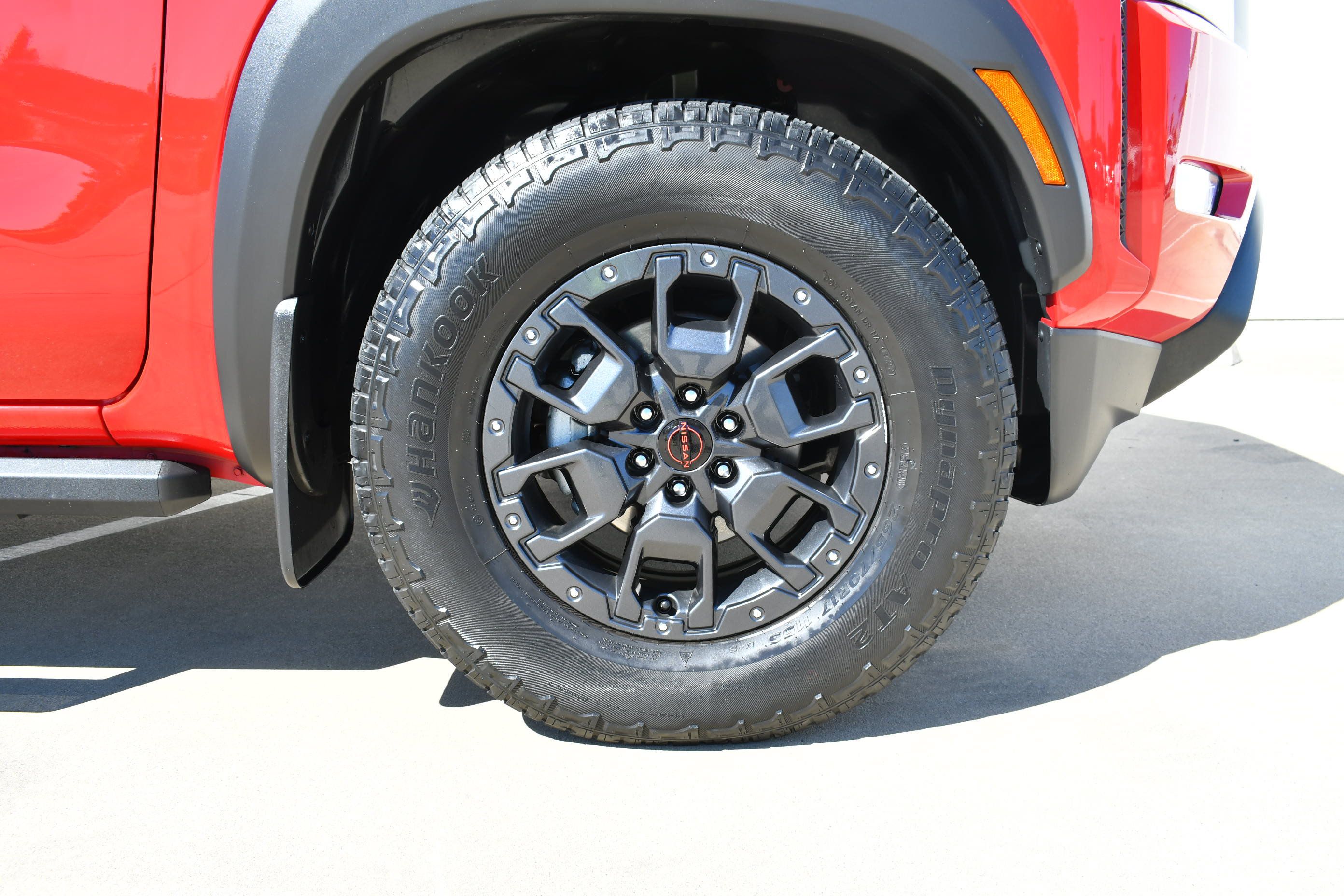 Used 2023 Nissan Frontier Pro-X w/ Pro-X Premium Package RWD image 4