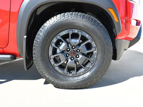 Used 2023 Nissan Frontier Pro-X w/ Pro-X Premium Package RWD image 4