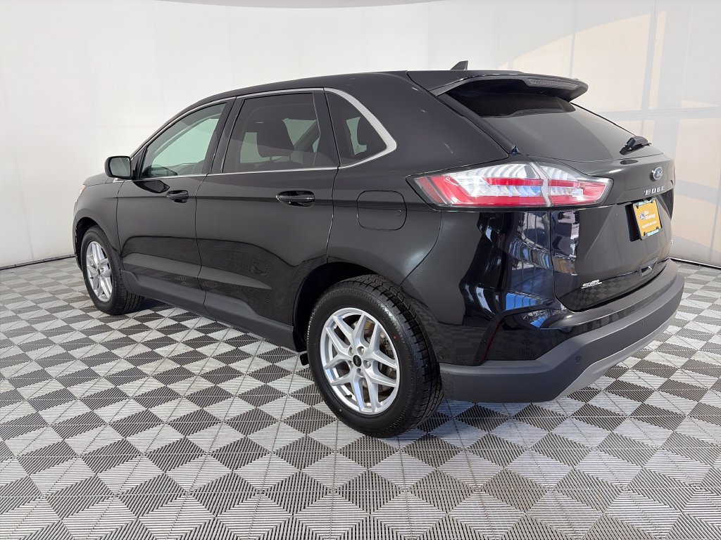 Certified 2024 Ford Edge SEL AWD/4WD image 5