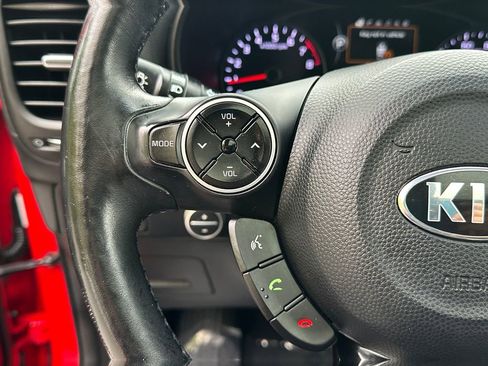 Used 2016 Kia Soul ! w/ Premium Package FWD image 25