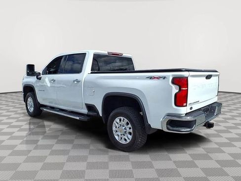 Used 2024 Chevrolet Silverado 3500 LTZ w/ LTZ Convenience Package image 4