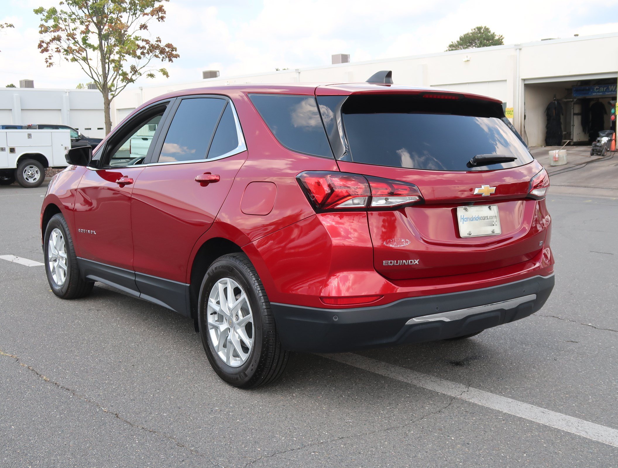 Used 2023 Chevrolet Equinox LT FWD image 8
