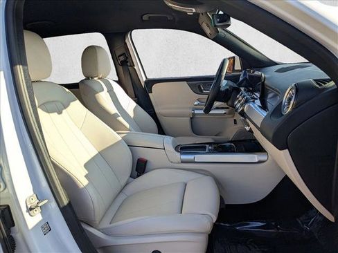 Certified 2025 Mercedes-Benz GLB 250 4MATIC image 20