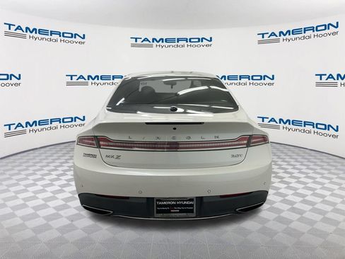 Used 2017 Lincoln MKZ Reserve FWD image 4