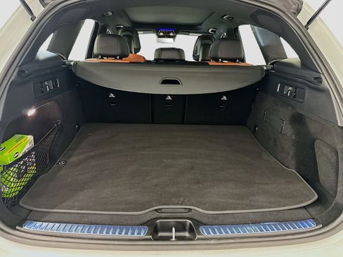 Used 2025 Mercedes-Benz GLC 43 AMG 4MATIC image 31