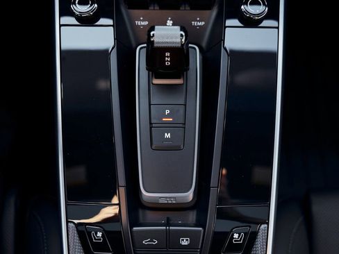 Used 2024 Porsche 911 Turbo image 64